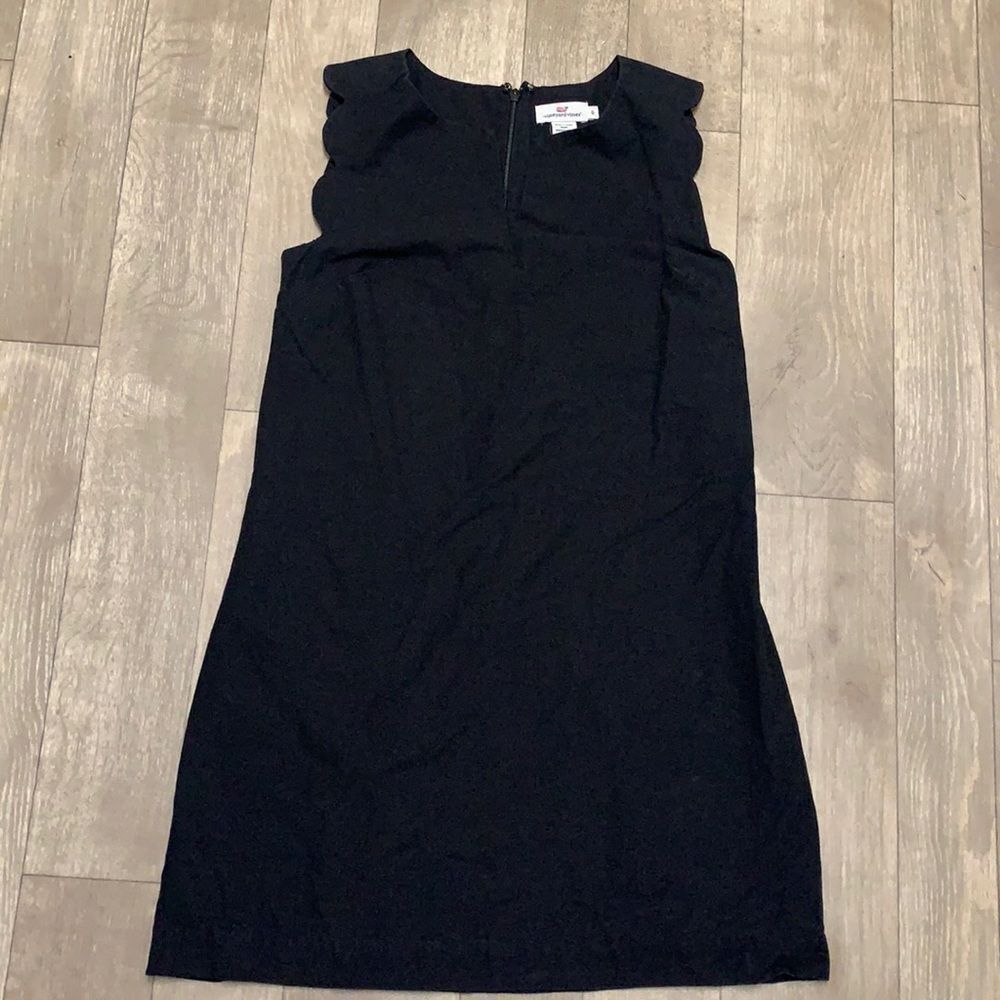 Womens Vineyard Vines Scalloped Cisco V-Neck Swing Dress‎